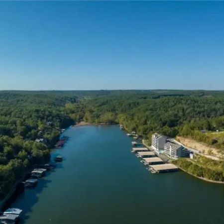 Perfect Condo, 31 Mm, Hoa Pool, Fishing Camdenton Kültér fotó